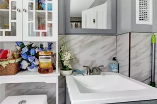 104-45 198th St, Jamaica, NY 11412 - Photo 7