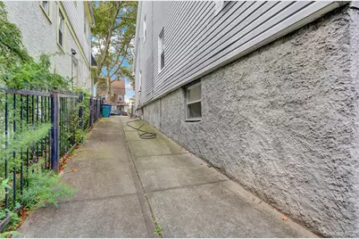 10445 198th Street, Jamaica, NY 11412 - Photo 15