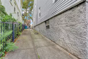 104-45 198th St, Jamaica, NY 11412 - Photo 15