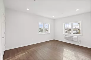 227 4th Ave, Bay Shore, NY 11706 - Photo 17