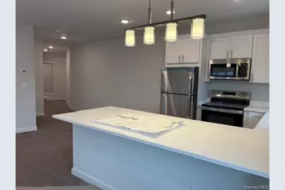 227 4th Avenue #302B, Bay Shore, NY 11706 - Photo 3