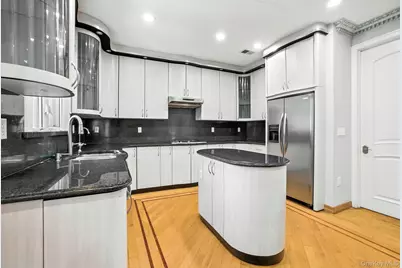 77-16 Kew Forest Lane, Flushing, NY 11375 - Photo 23