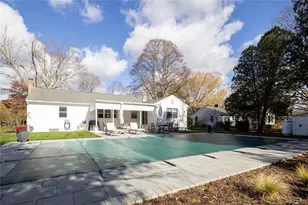 920 Pine Neck Rd, Southold, NY 11971 - Photo 17