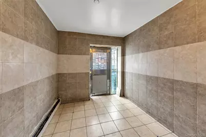 102-18 Radcliff Avenue, Corona, NY 11368 - Photo 35