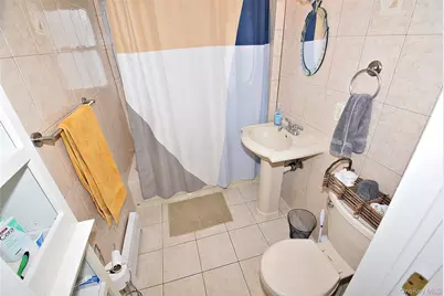 87 Parkside Drive N, Levittown, NY 11756 - Photo 13