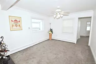 87 Parkside Dr N, Levittown, NY 11756 - Photo 17