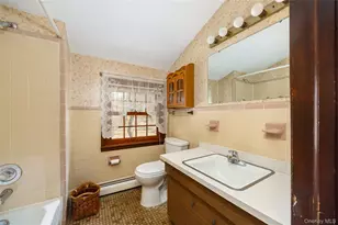 4 Mcallister Dr, Pleasant Valley, NY 12569 - Photo 17