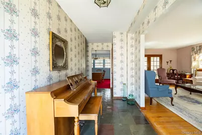 4 McAllister Drive, Pleasant Valley, NY 12569 - Photo 3