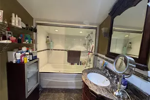 9 Harper Ct, Bronx, NY 10466 - Photo 13