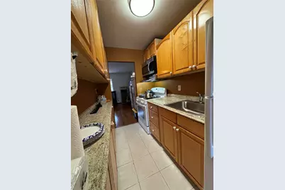 9 Harper Court, Bronx, NY 10466 - Photo 5