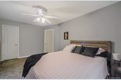 9 Paddock Lane, Medford, NY 11763 - Photo 31