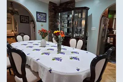 183 N Cottage Street, Valley Stream, NY 11580 - Photo 5