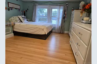 183 N Cottage Street, Valley Stream, NY 11580 - Photo 11