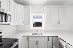 227 4th Ave, Bay Shore, NY 11706 - Photo 5