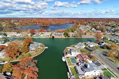 4530 Merrick Road, Massapequa, NY 11758 - Photo 23