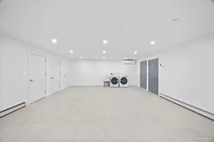 33-01 213th St, Bayside, NY 11361 - Photo 25