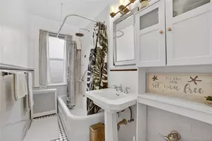 445 Gramatan Ave, Mount Vernon, NY 10552 - Photo 19