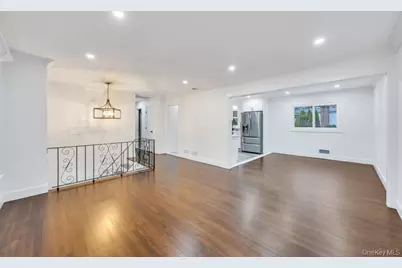 331 Gillette Street, Dix Hills, NY 11746 - Photo 5