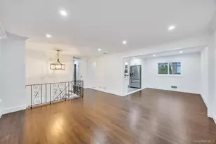 331 Gillette St, Dix Hills, NY 11746 - Photo 5