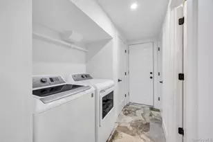 331 Gillette St, Dix Hills, NY 11746 - Photo 23