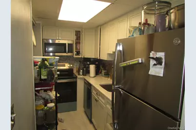 32 Hurlihe #C, Poughkeepsie, NY 12601 - Photo 3