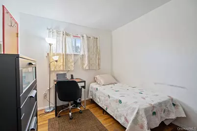 20 Laurie Road, Brentwood, NY 11717 - Photo 17