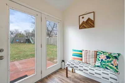 20 Laurie Road, Brentwood, NY 11717 - Photo 9