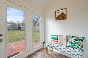 20 Laurie Rd, Brentwood, NY 11717 - Photo 9