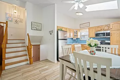 20 Laurie Road, Brentwood, NY 11717 - Photo 3