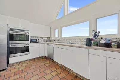 69 Cornwells Beach Road, Sands Point, NY 11050 - Photo 7