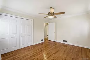 29 Lehigh Ln, Hicksville, NY 11801 - Photo 5