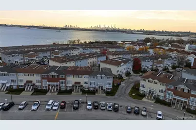 163 Surf Drive, Bronx, NY 10473 - Photo 11