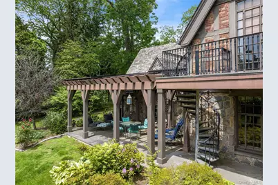 294 Sterling Road, Harrison, NY 10528 - Photo 17