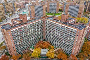 61-15 97th St, Rego Park, NY 11374 - Photo 17