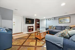 136 Locust St, Garden City, NY 11530 - Photo 27