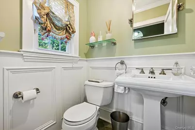 136 Locust Street, Garden City, NY 11530 - Photo 15