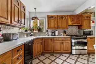 7 Elsa Ave, Pleasantville, NY 10570 - Photo 9