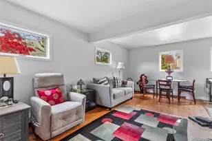 7 Elsa Ave, Pleasantville, NY 10570 - Photo 11