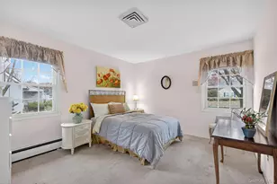 25 Shelbourne Ln, Stony Brook, NY 11790 - Photo 21