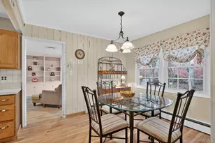 25 Shelbourne Ln, Stony Brook, NY 11790 - Photo 11