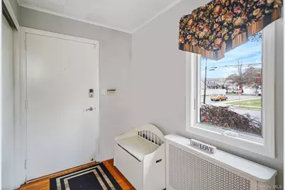 1800 Stuyvesant Avenue, Merrick, NY 11566 - Photo 9