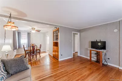 1140 Braxton Street, Uniondale, NY 11553 - Photo 5