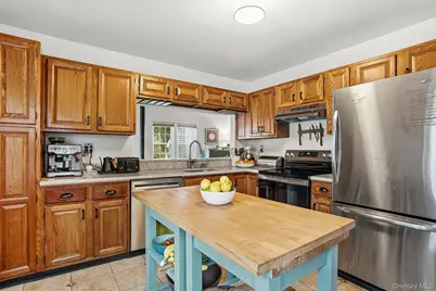 21 Croton Lake Road #20, Katonah, NY 10536 - Photo 9