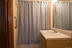 1306 Rosewood Ct, Highland Mills, NY 10930 - Photo 23