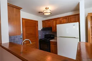 1306 Rosewood Ct, Highland Mills, NY 10930 - Photo 9