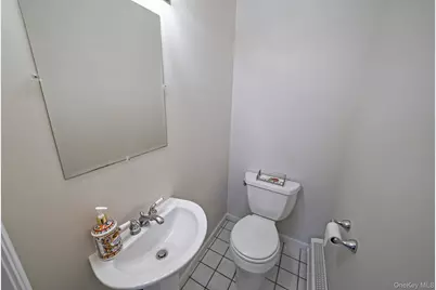 106 Fifty Acre Road S, Smithtown, NY 11787 - Photo 11