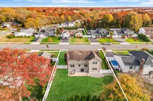 106 Fifty Acre Rd S, Smithtown, NY 11787 - Photo 35