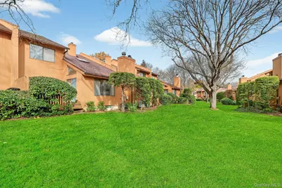 200 California Road #9, Bronxville, NY 10708 - Photo 41