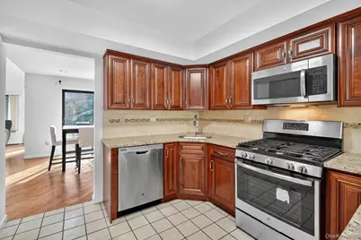 200 California Road #9, Bronxville, NY 10708 - Photo 9