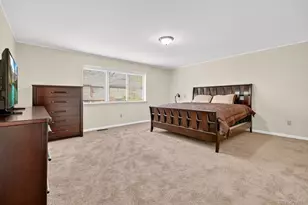 200 California Rd, Bronxville, NY 10708 - Photo 25